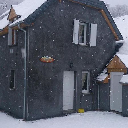 リュス・サン・ソヴァール Chalet Toyヴィラ エクステリア 写真